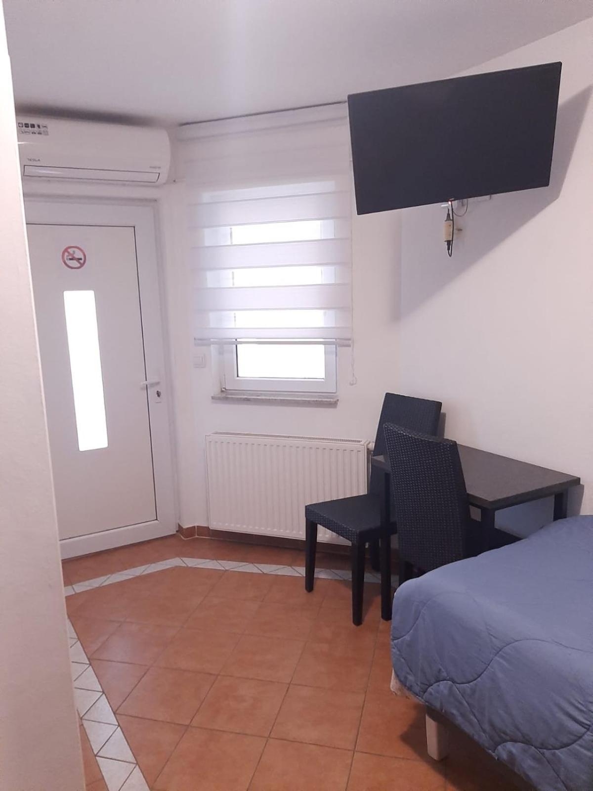 Rooms Lutra Bilje Eksteriør bilde